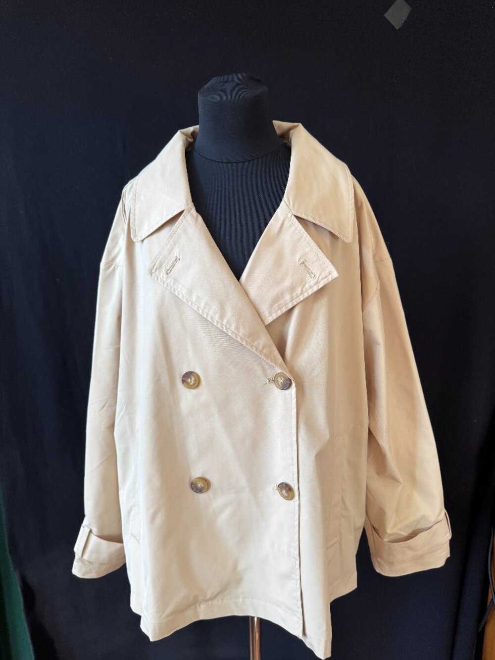 WynneLayers Short Trench Coat Jacket XL Beige Double Breasted Oversized XL , NWT
